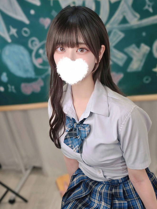 ˂